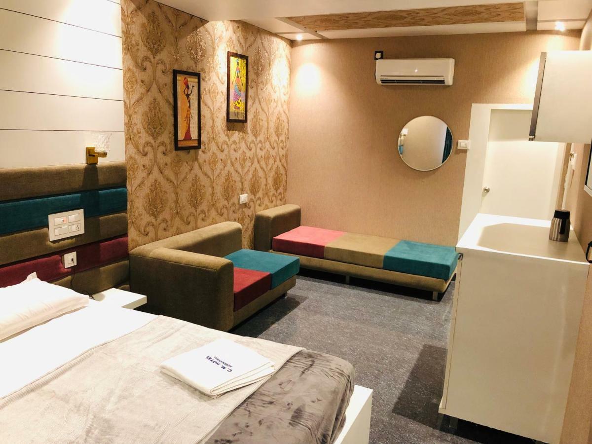 C.M. Hotel Pennagaram ภายนอก รูปภาพ